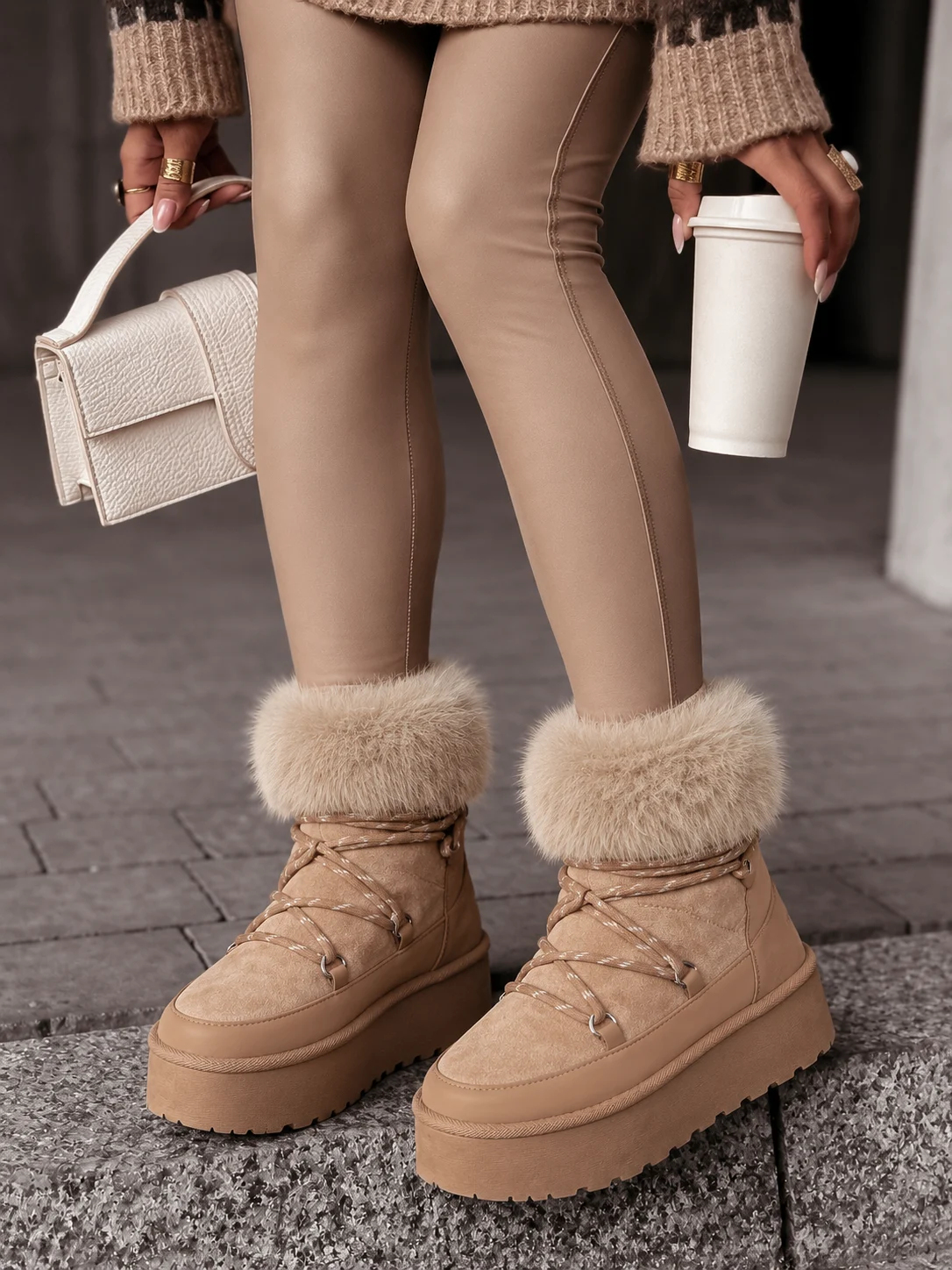 WOMEN'S LUXURY WINTER SNOW BOOTS WITH FUR CHLOE