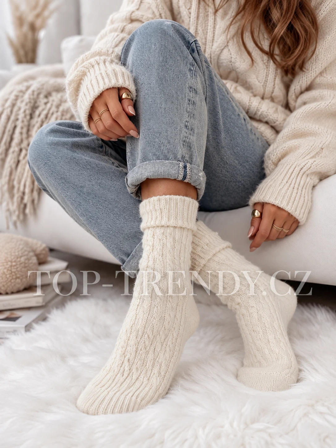 Women’s Warm Cashmere Socks with Cable Pattern SVATAVA